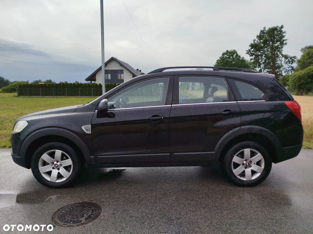 Chevrolet Captiva ver-2-0-d-lt-high - 4