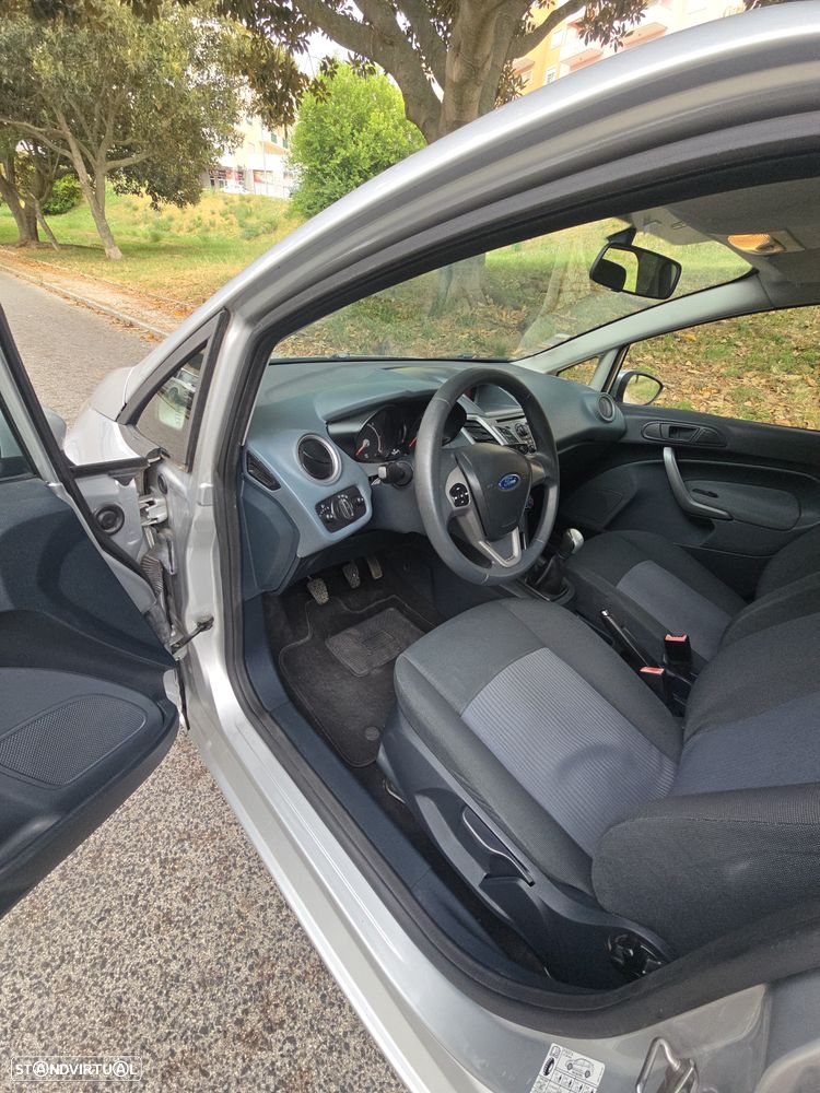 Ford Fiesta - 18