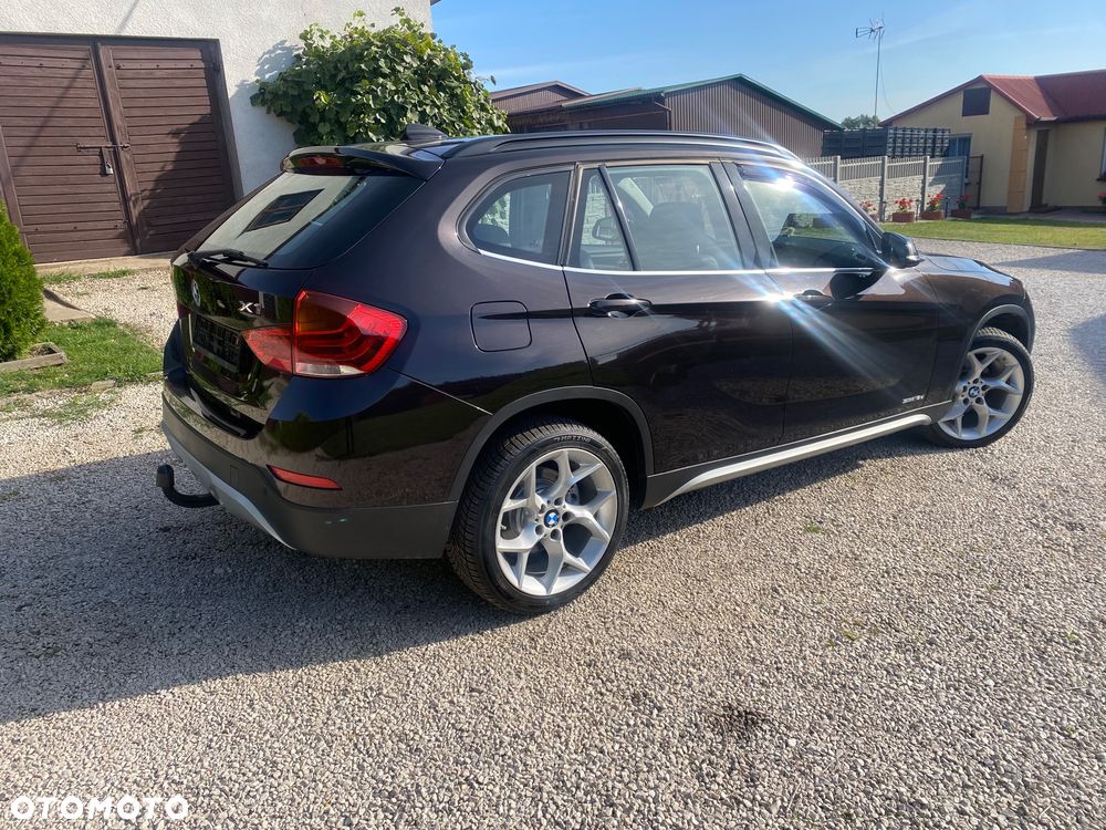 BMW X1 sDrive18d xLine - 9