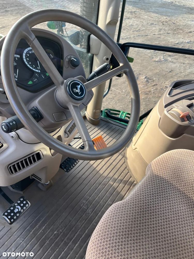 John Deere 6150R - 21