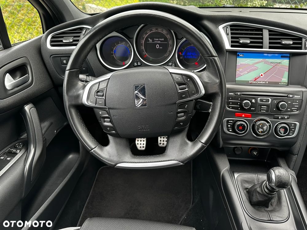 Citroën DS4 HDi 115 Chic - 16