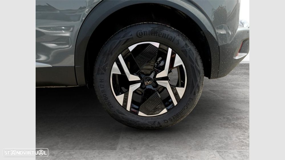 Peugeot 2008 1.2 Hybrid Allure e-DCS6 - 11