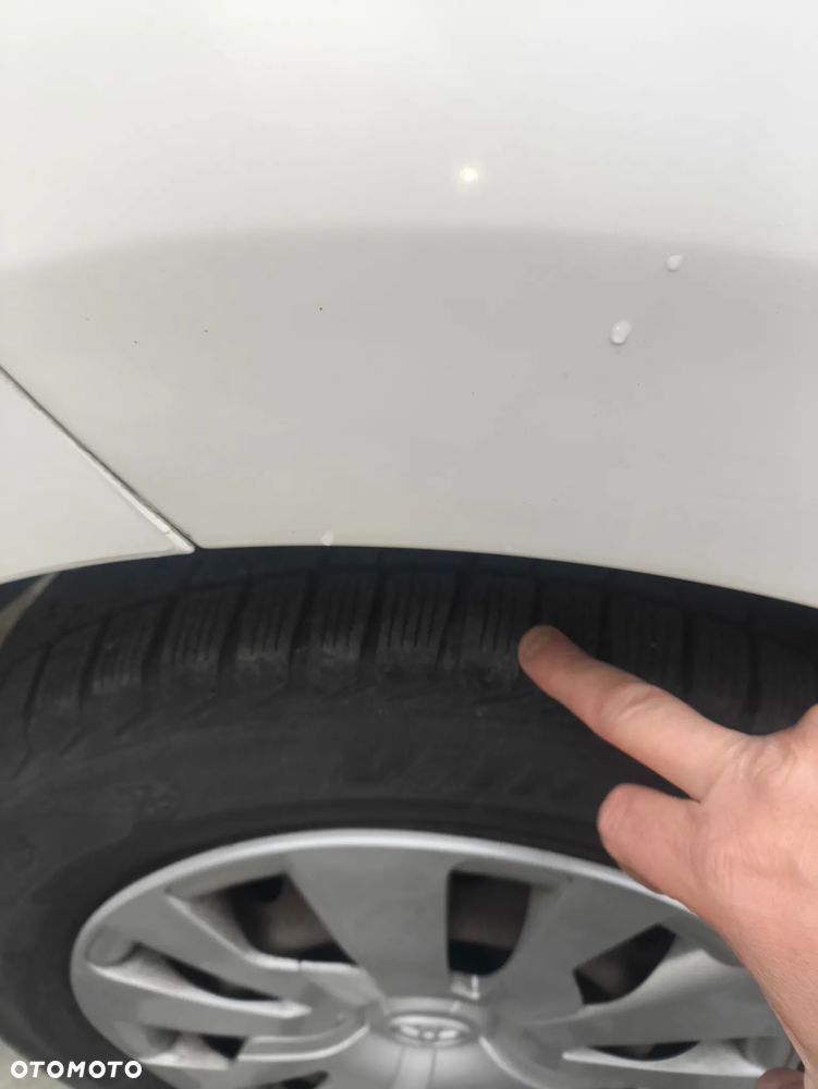 Toyota Auris 1.4 D-4D Premium - 16