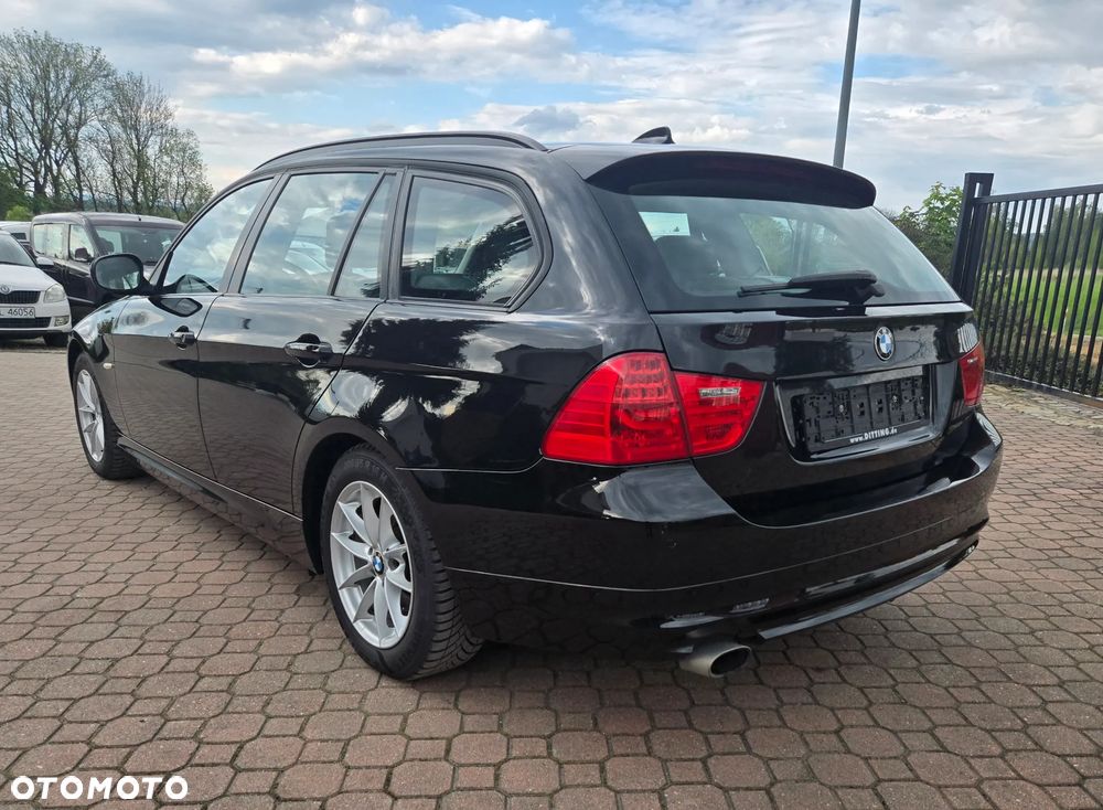 BMW Seria 3 318i Edition Exclusive - 7