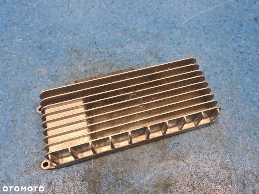 AUDI A6 C6 WZMACNIACZ RADIA I NAWIGACJI 4F0035223L - 1