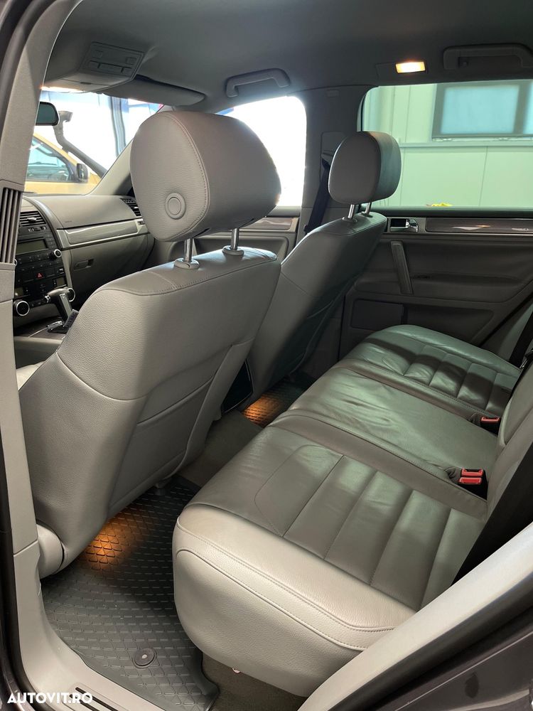 Volkswagen Touareg - 8