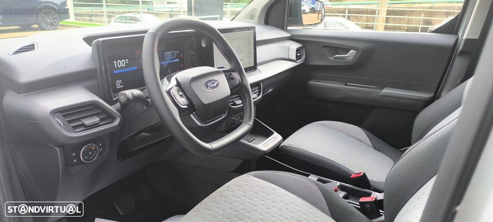 Ford Tourneo Courier - 8