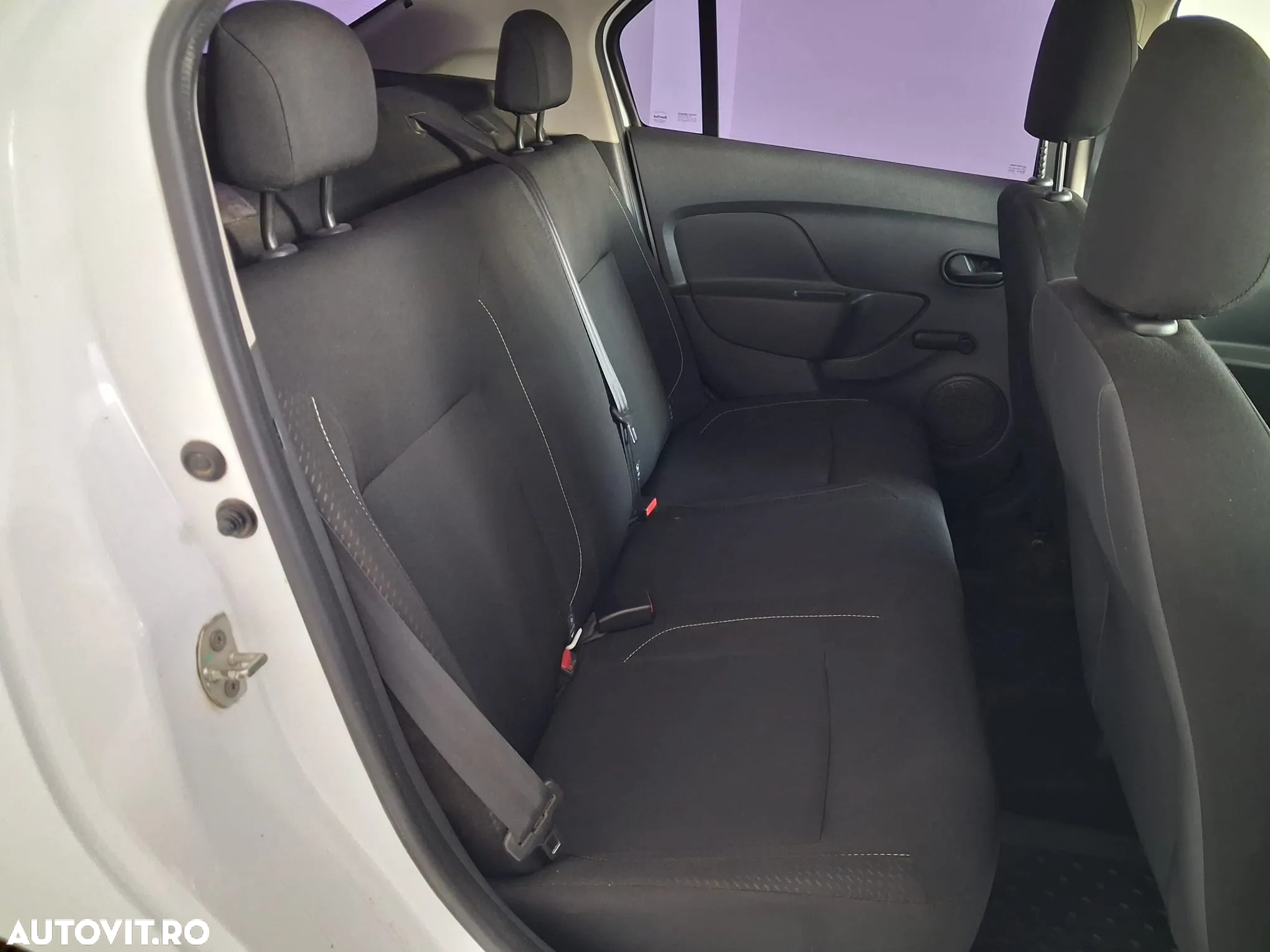 Dacia Logan 1.0 SCe SL PLUS - 12