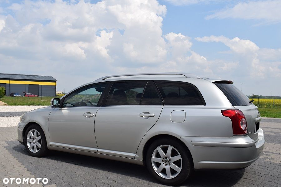 Toyota Avensis 2.0 D-4D Sol plus+NAVI - 3