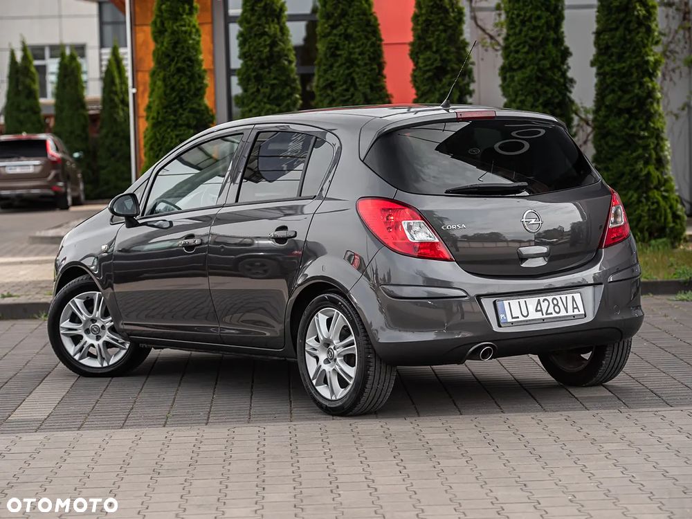 Opel Corsa 1.4 16V Innovation - 3