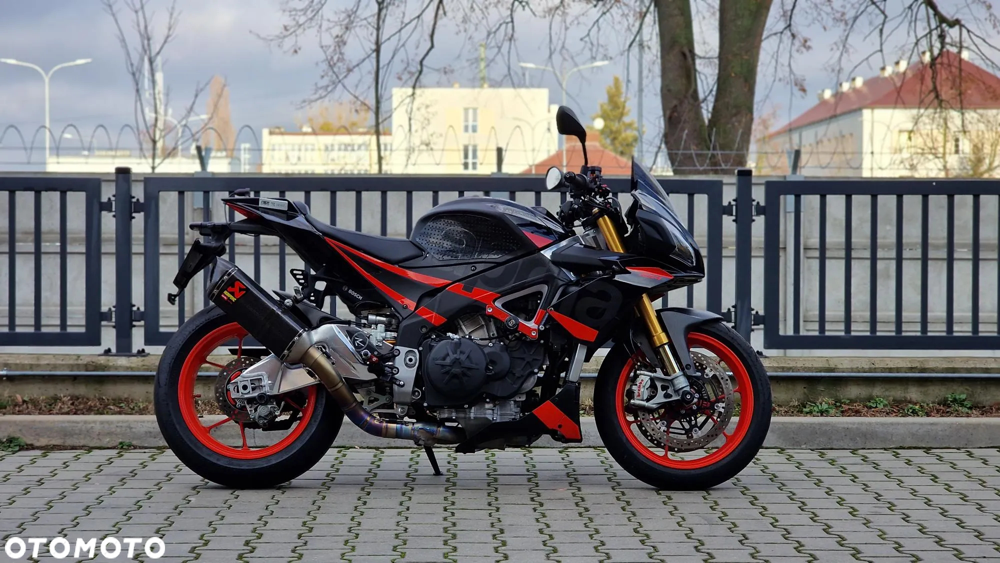 Aprilia Tuono - 3
