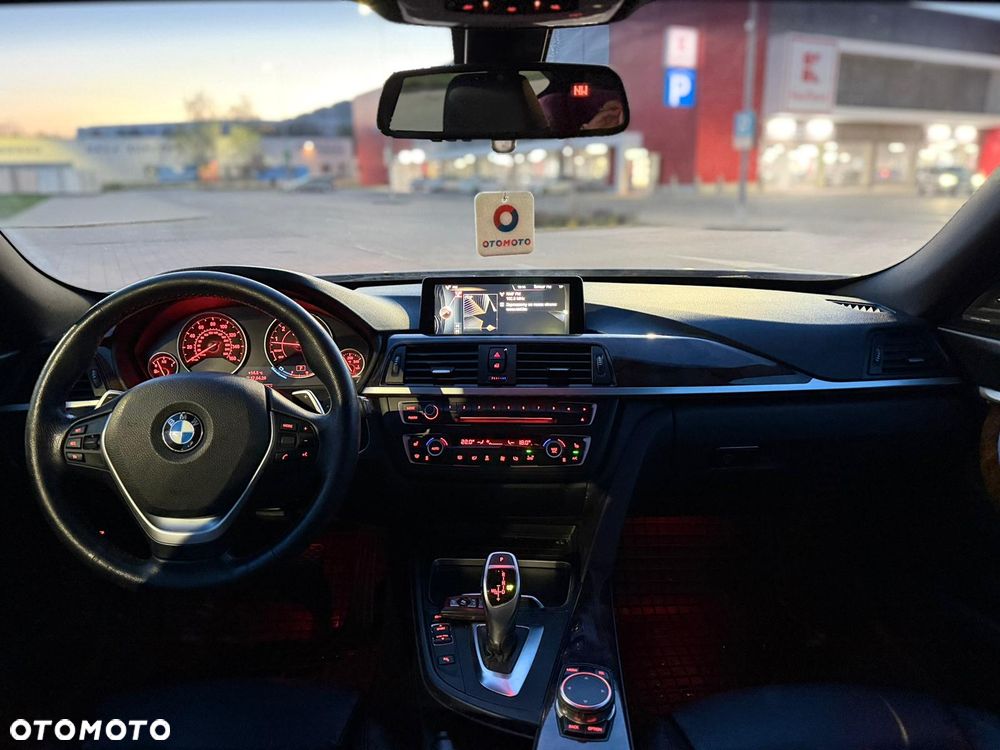 BMW 3GT 328i xDrive Sport-Aut Sport Line - 13