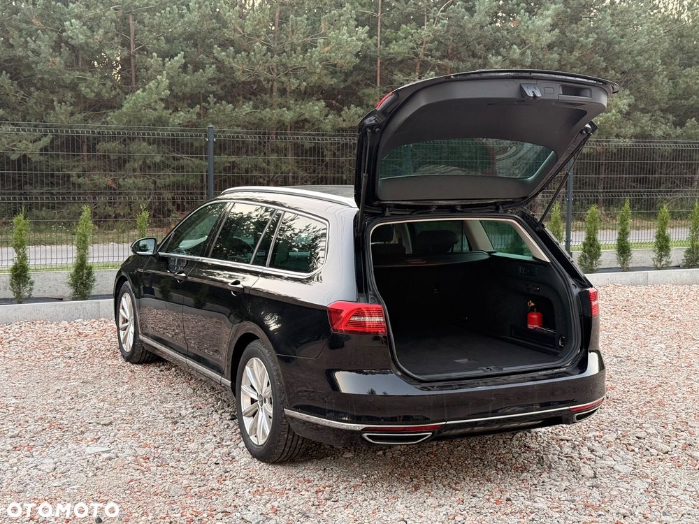 Volkswagen Passat - 28