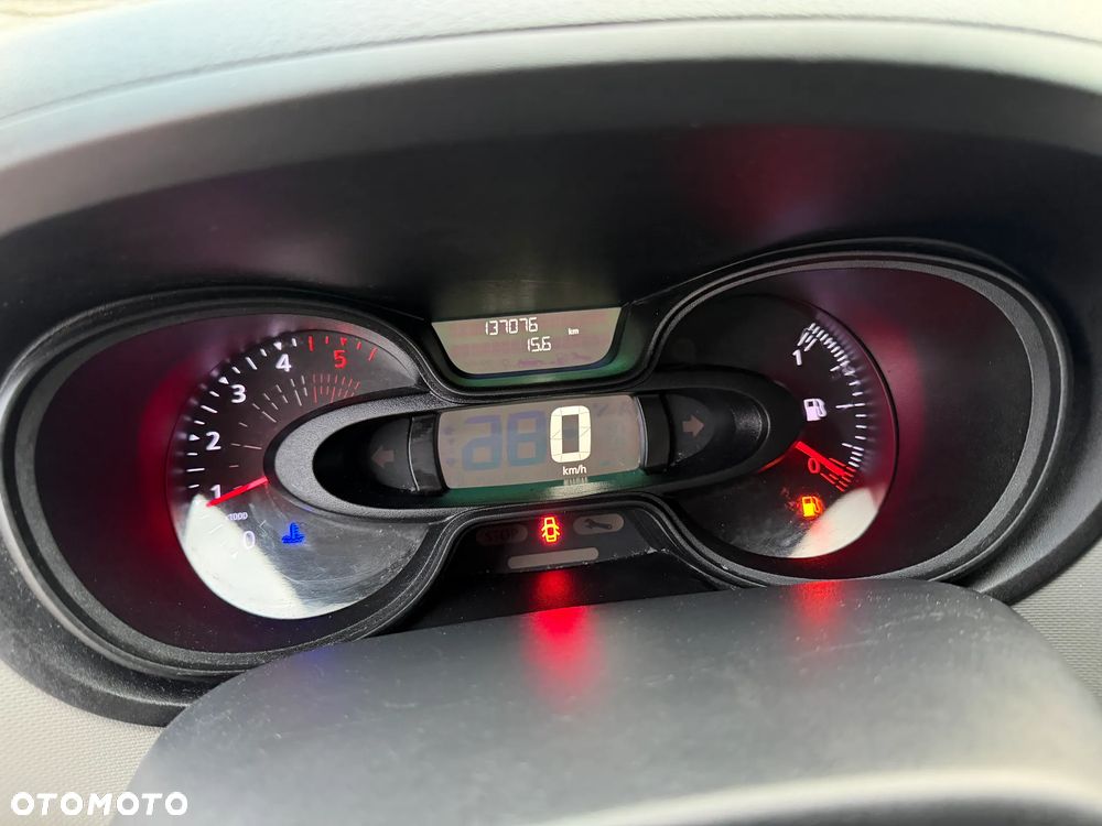 Renault Trafic - 19