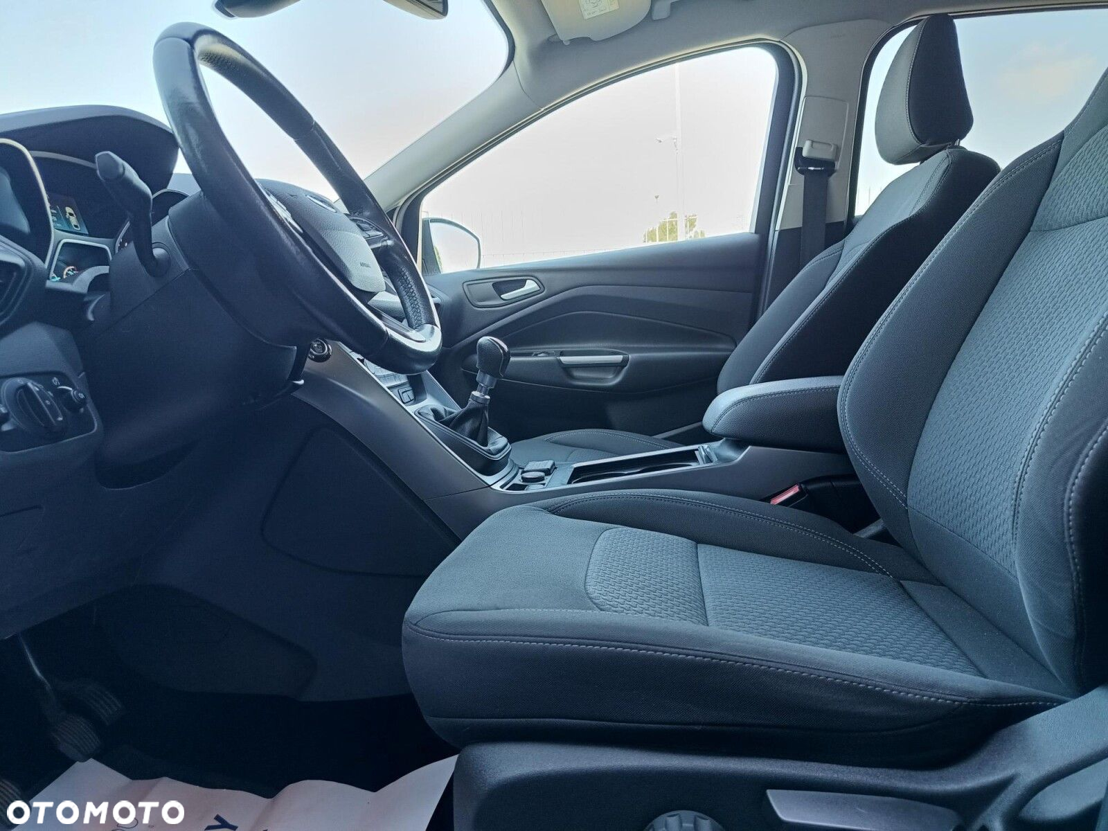Ford Kuga 1.5 EcoBoost FWD Edition ASS MMT6 - 13