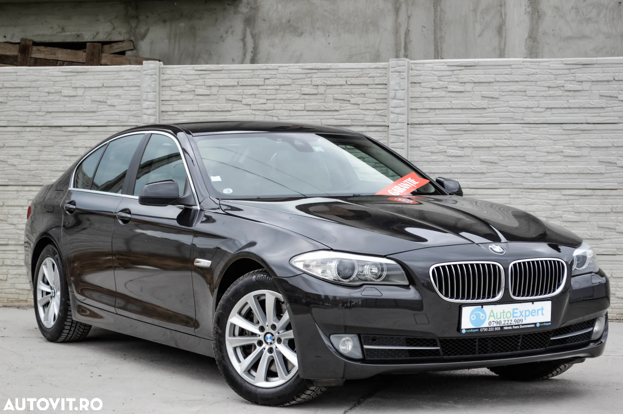 BMW Seria 5 525d xDrive Sport-Aut. - 11