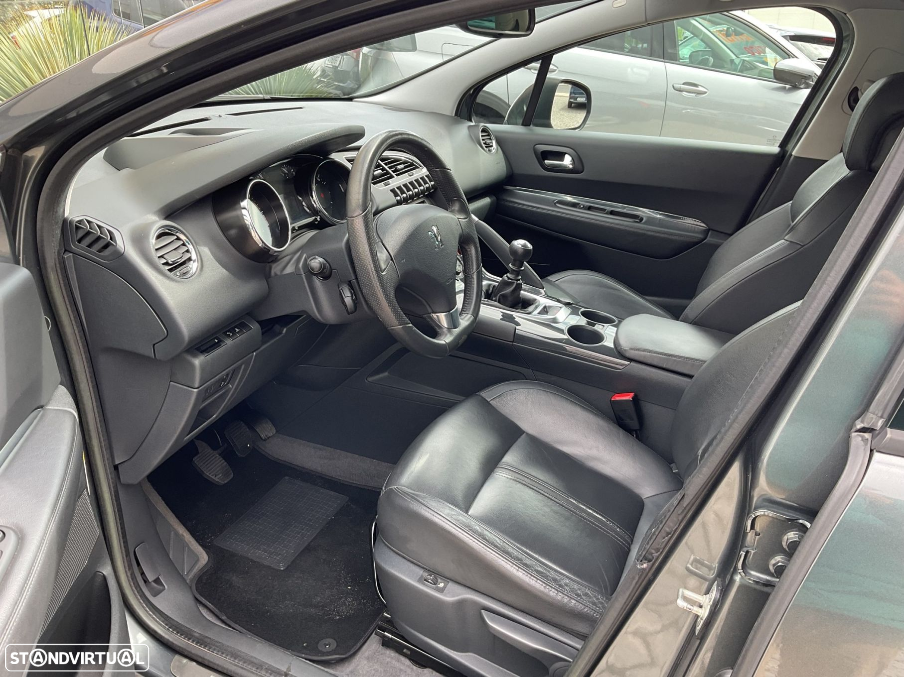 Peugeot 3008 1.6 HDi Executive - 19