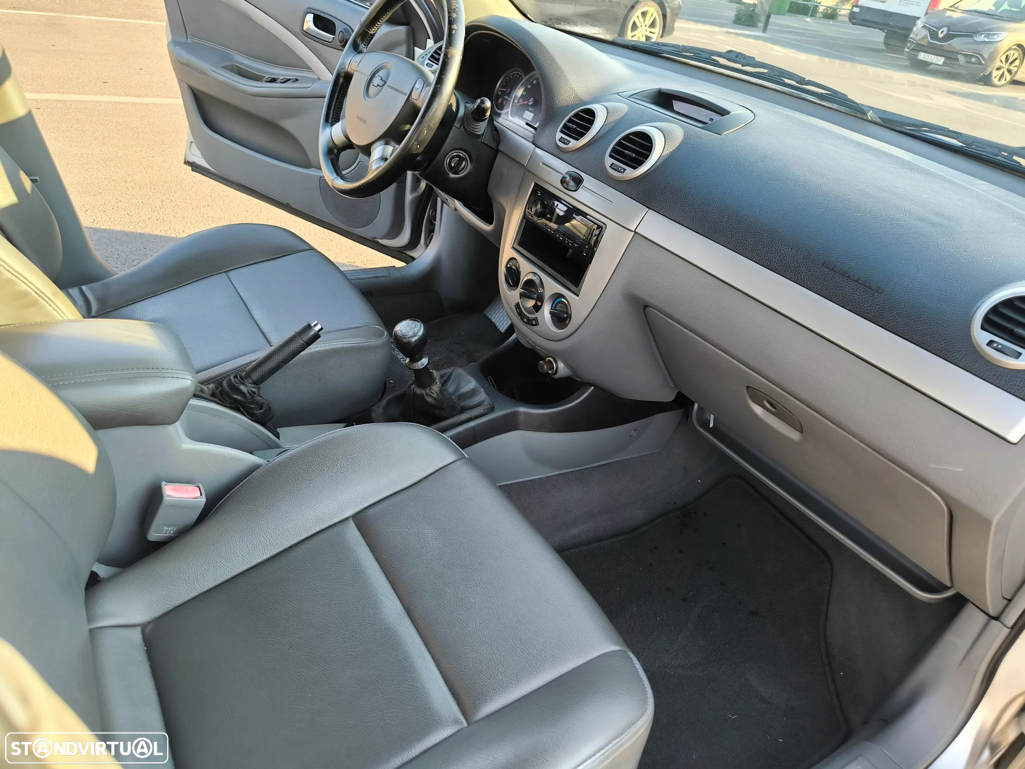 Chevrolet Lacetti 1.4 SE - 9
