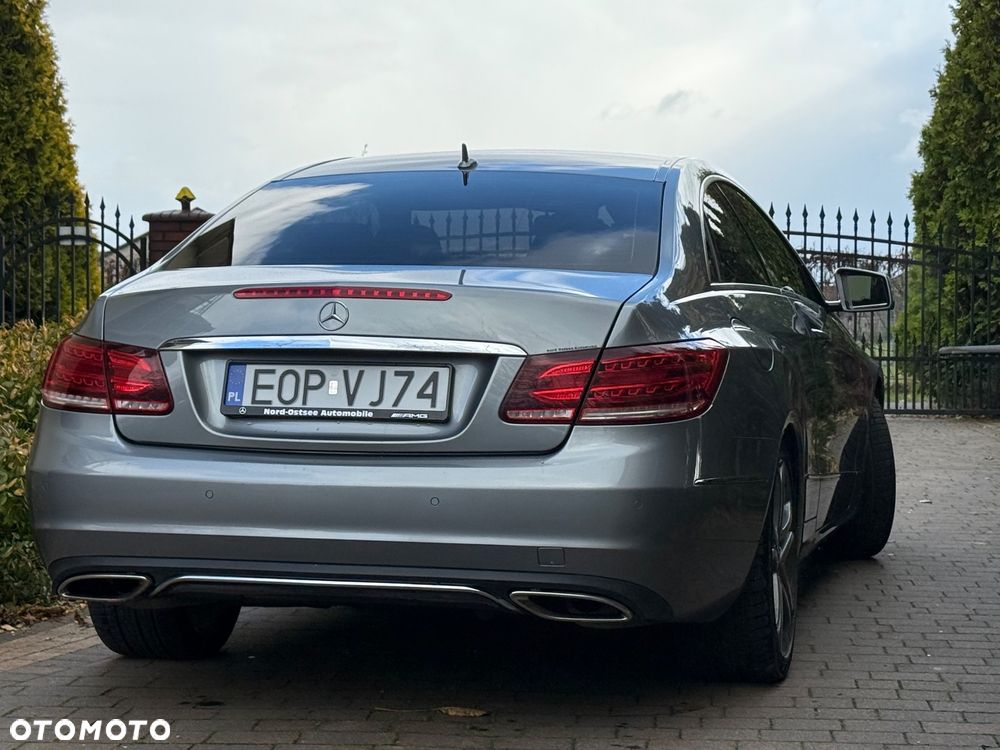 Mercedes-Benz Klasa E 220 CDI DPF Coupe BlueEFFICIENCY 7G-TRONIC Elegance - 9
