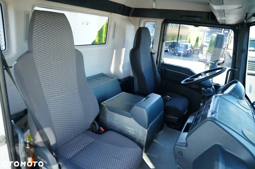 MAN TGA 33.440 / 6x6 / HYDRODRIVE / WYWROTKA TYLNOZSYPOWA / MANUAL - 37