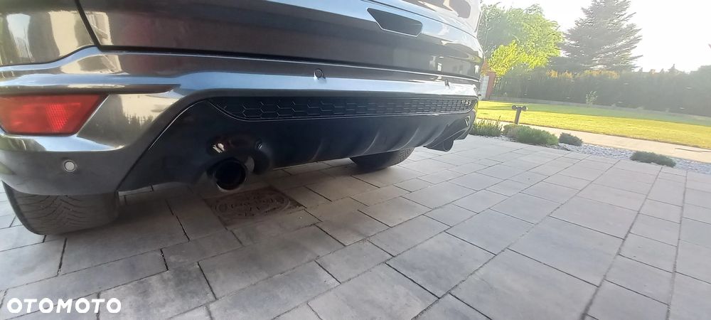 Ford Kuga - 4