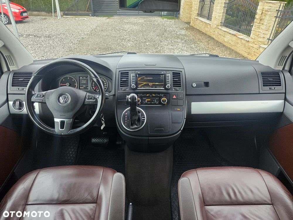 Volkswagen Multivan - 16