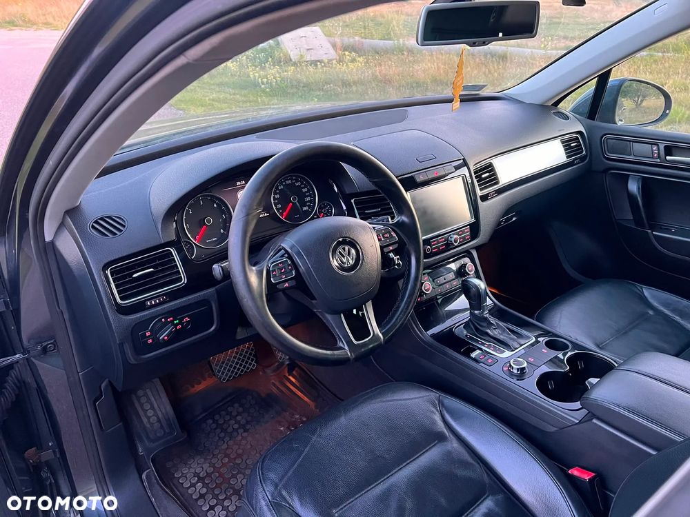 Volkswagen Touareg 3.0 V6 TDI BMT - 20