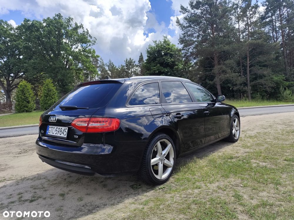 Audi A4 Avant 2.0 TDI Multitronic - 9