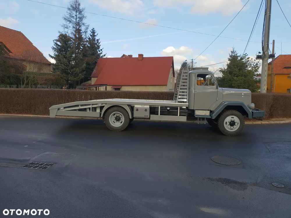 mercedes atego 12t DMC  NAJAZD zabudowa kunice - 12
