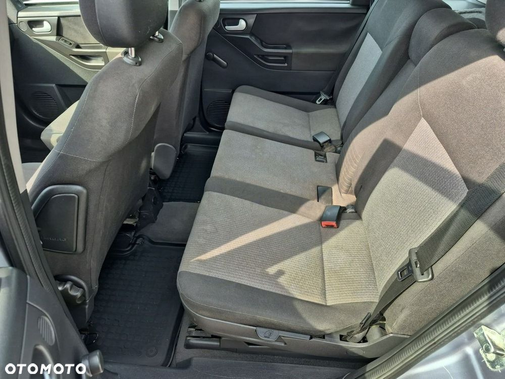 Opel Meriva - 18