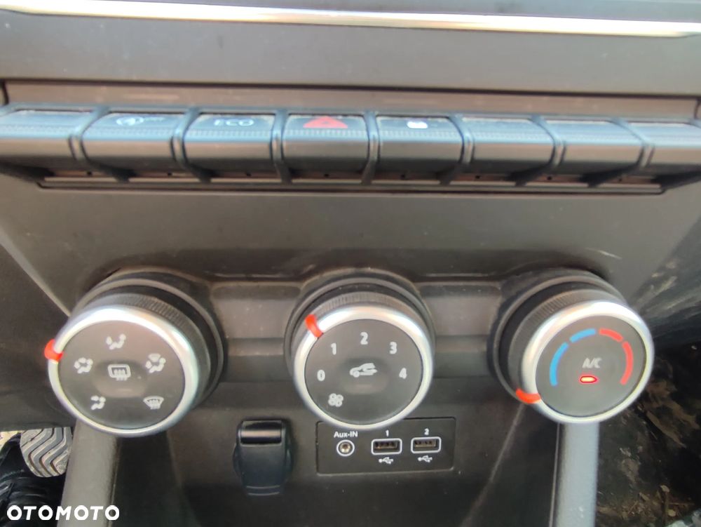 Renault Clio TCe 90 EVOLUTION - 16
