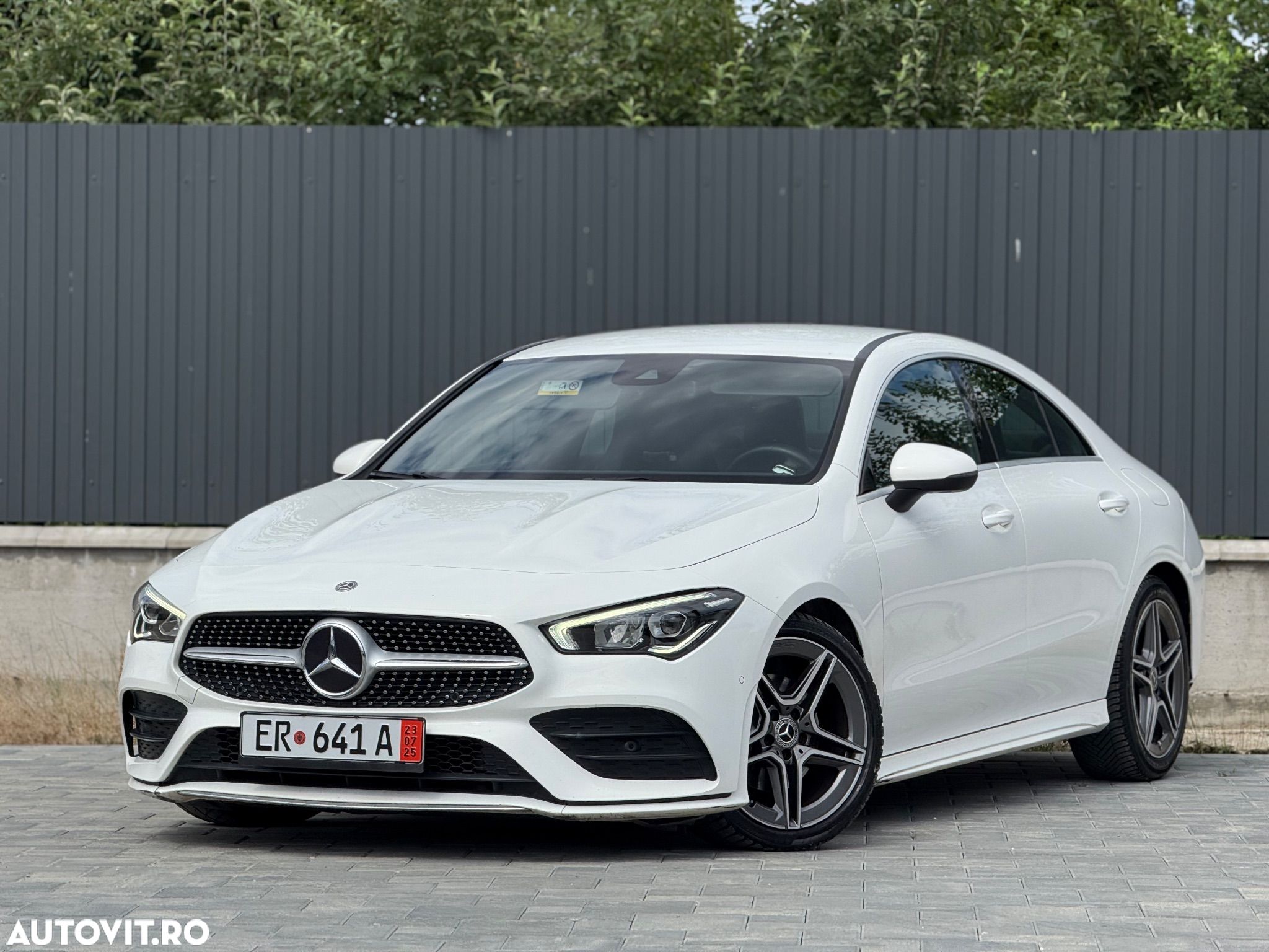 Mercedes-Benz CLA 180 d Shooting Brake 7G-DCT AMG Line - 1