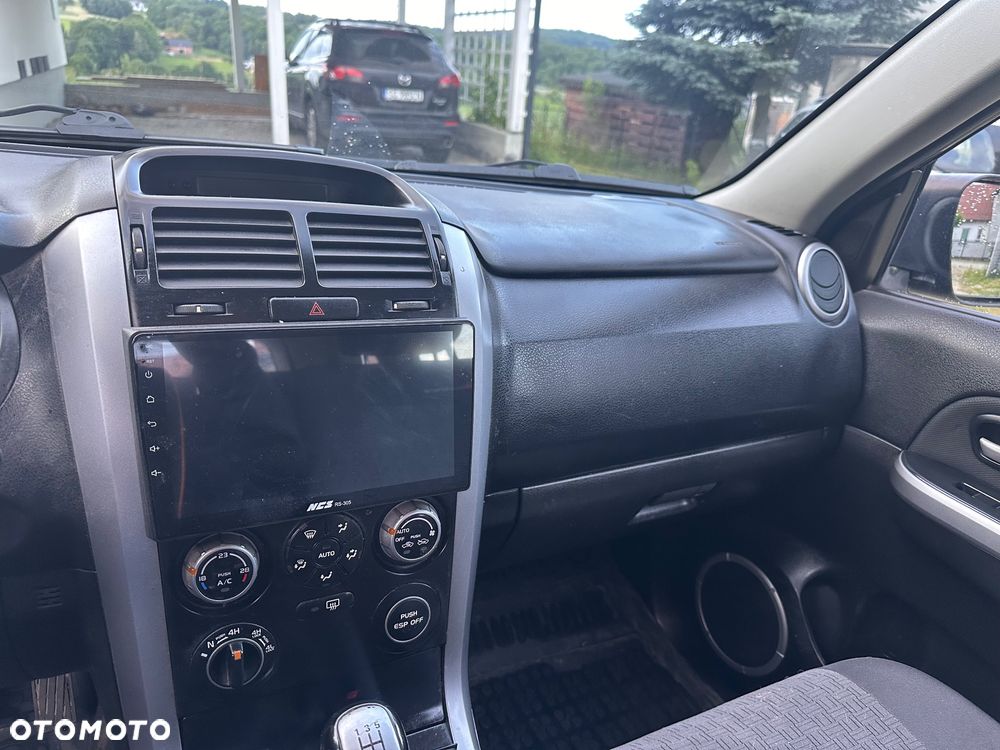 Suzuki Grand Vitara 1.9 DDiS - 10