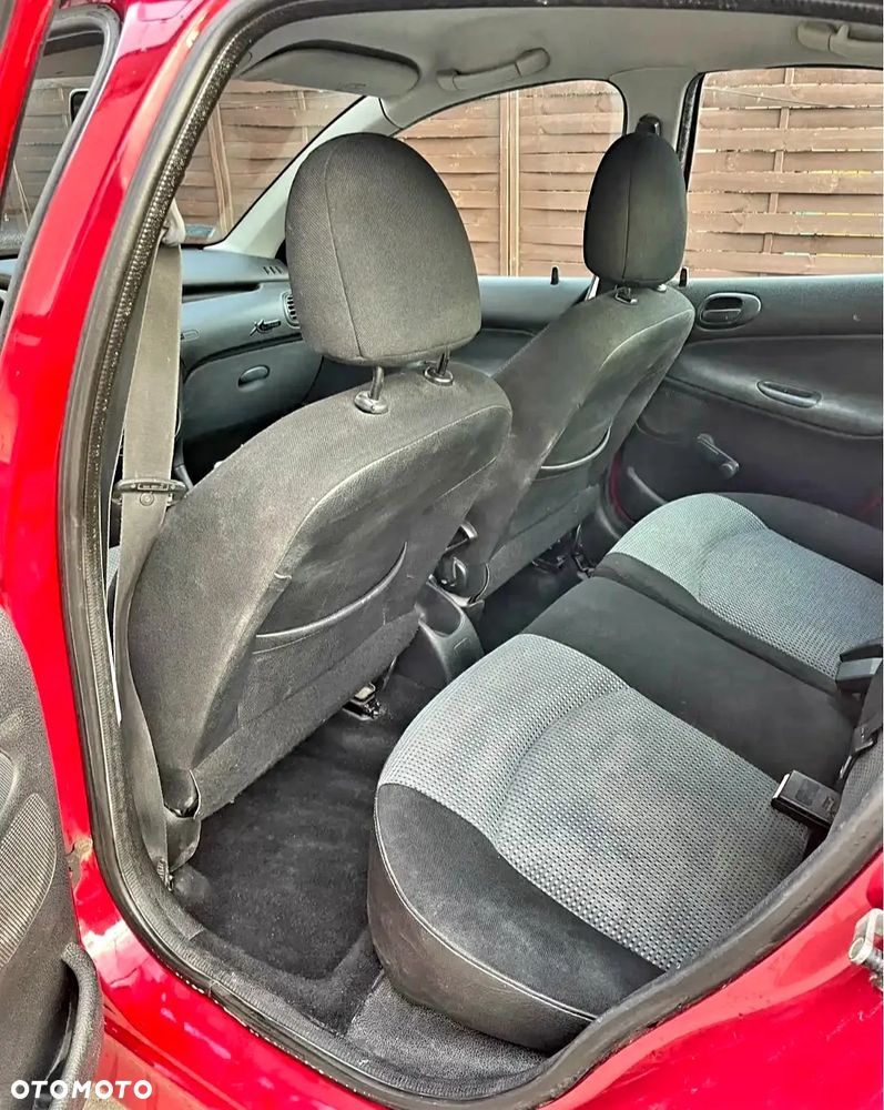 Peugeot 206 - 8
