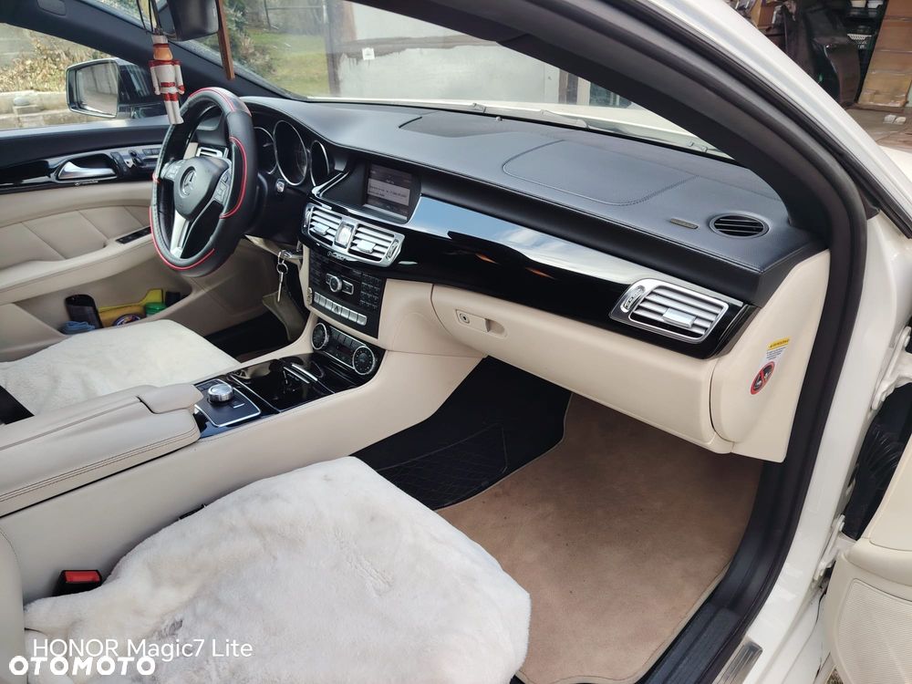 Mercedes-Benz CLS 350 CDI 4-Matic BlueEff - 4