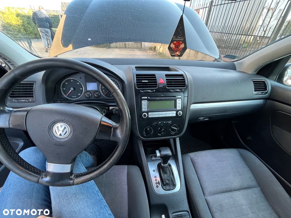 Volkswagen Golf - 4
