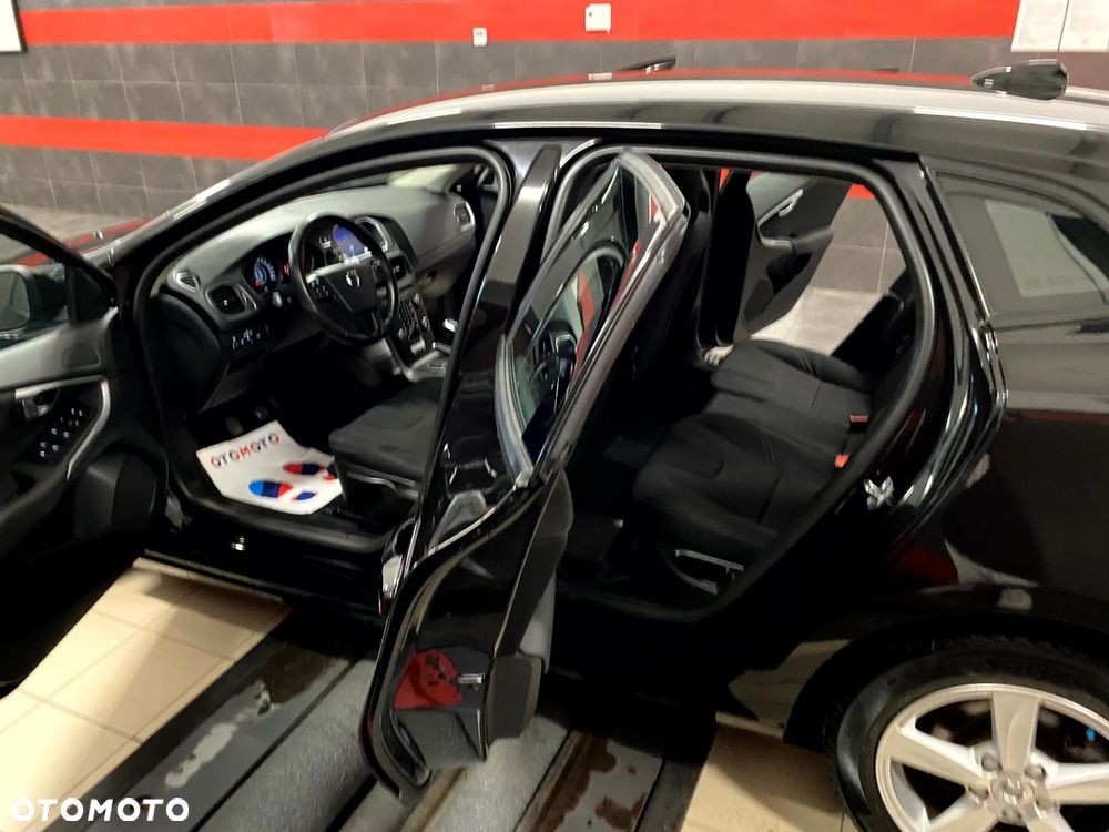 Volvo V40 D2 Drive-E Summum - 16