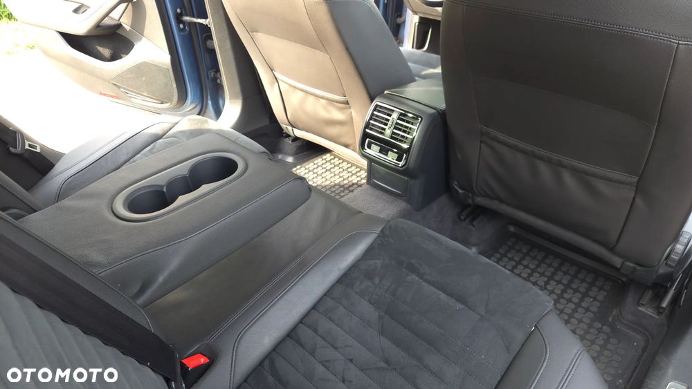 Volkswagen Passat - 27