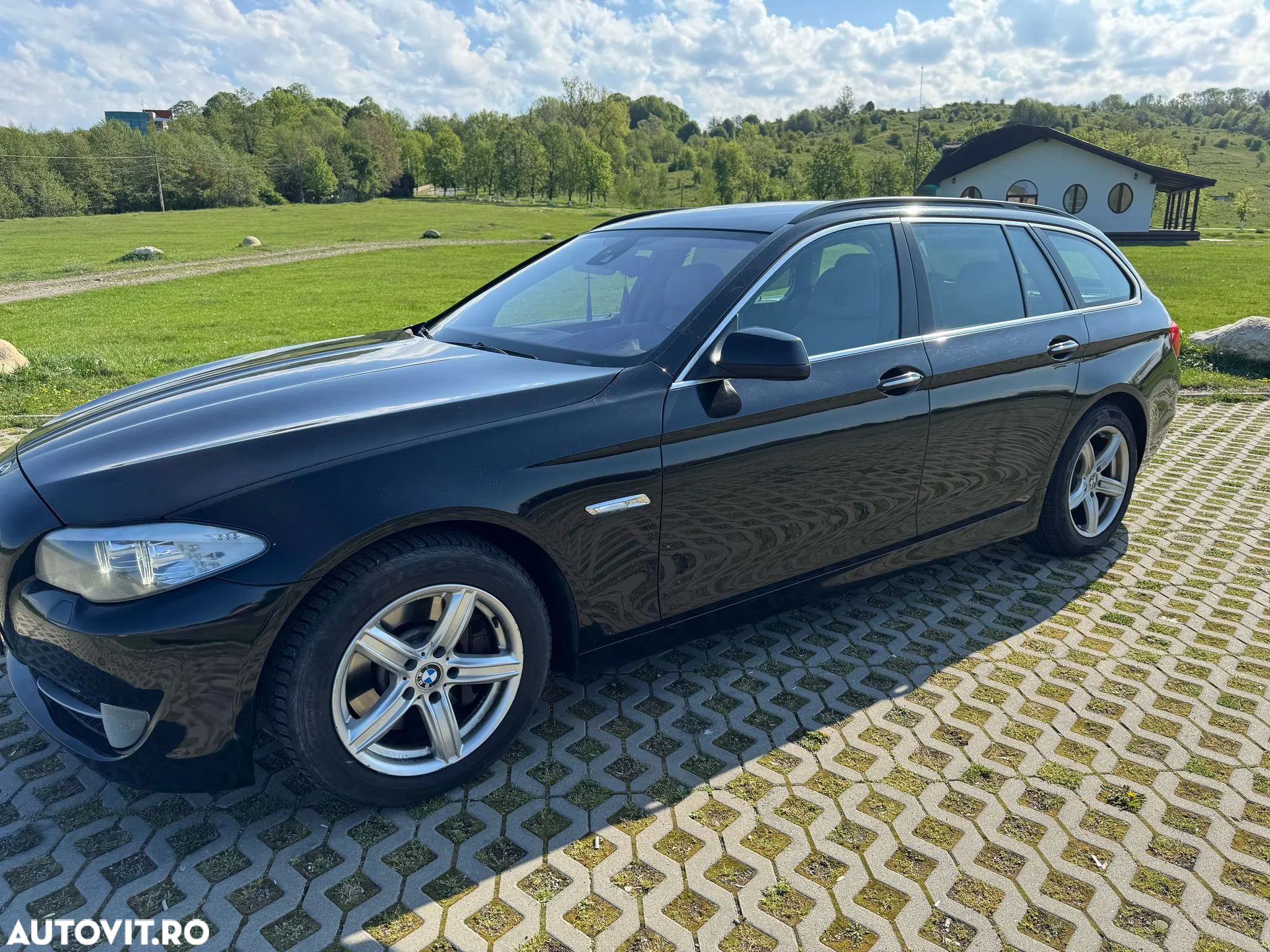 BMW Seria 5 525d Touring Aut. - 3