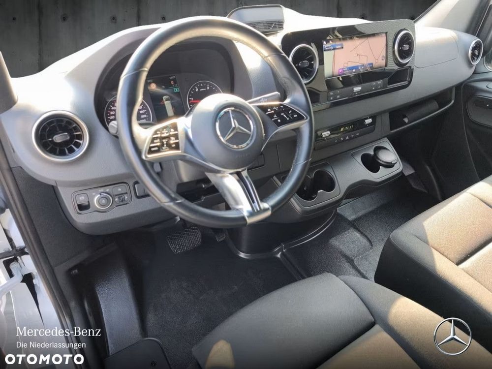 Mercedes-Benz Sprinter - 8