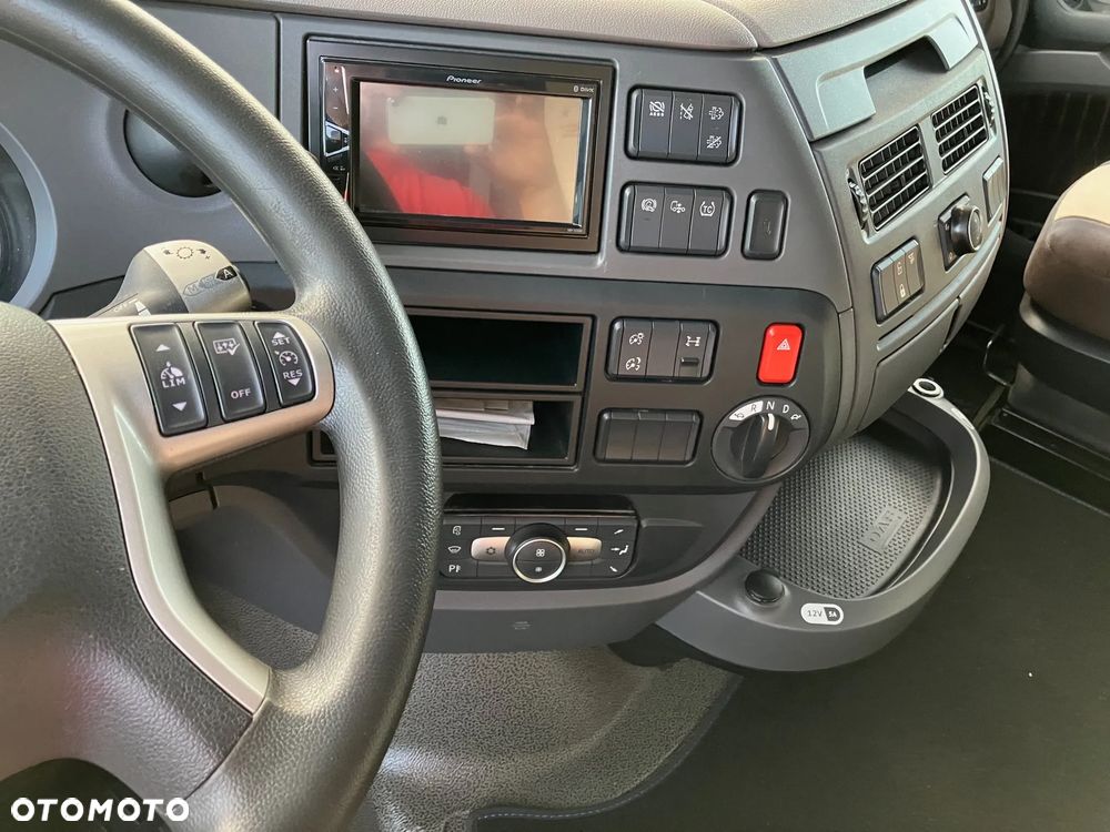 DAF XF 106. 480km - 23