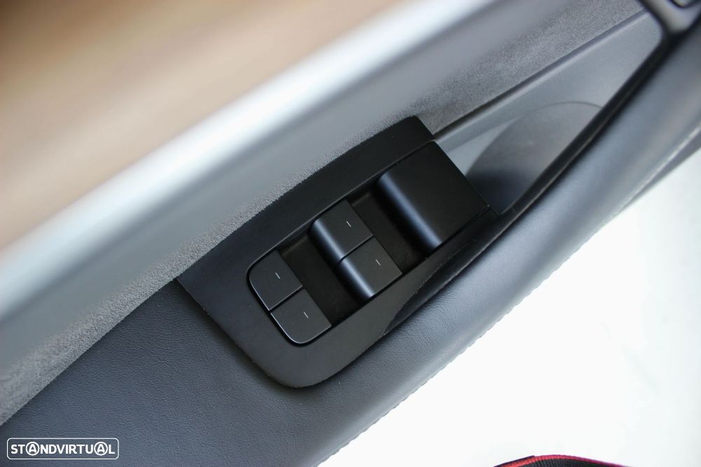 Tesla Model 3 Long Range Tração Integral - 20