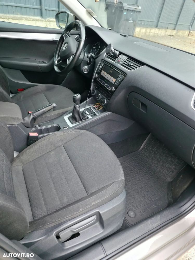 Skoda Octavia 1.8 TSI ELEGANCE - 17