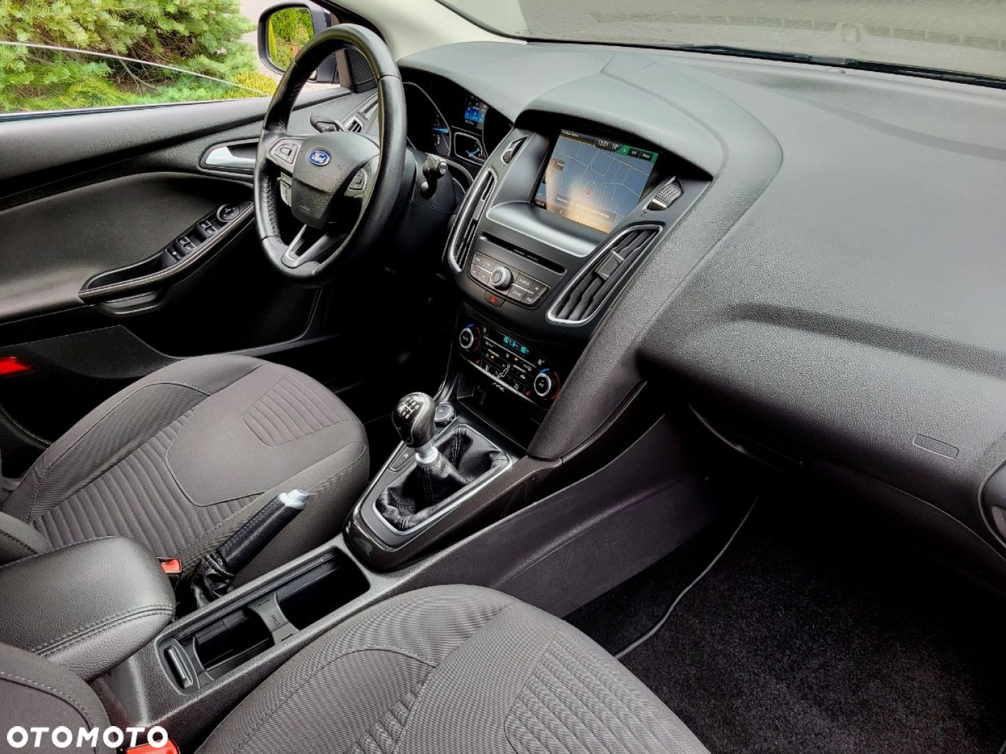 Ford Focus - 33