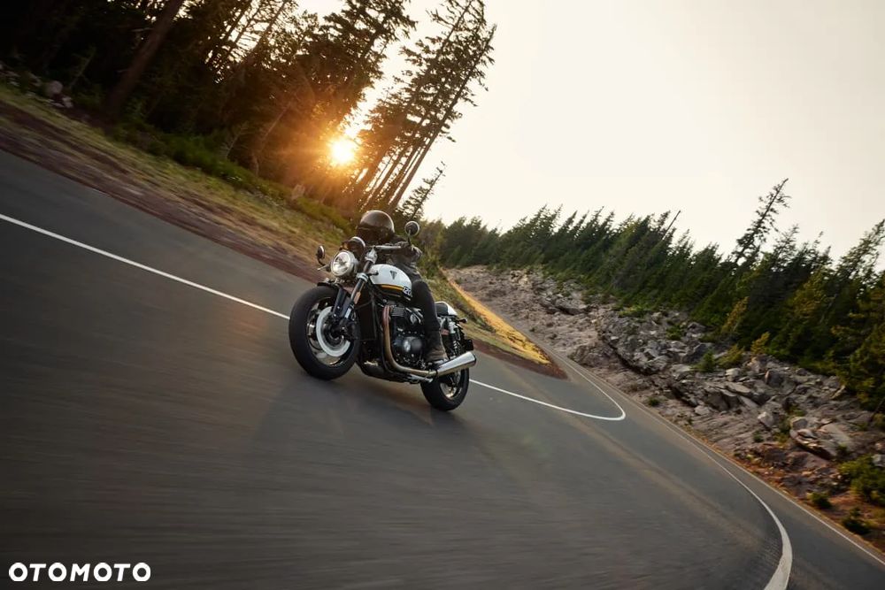 Triumph Speed Twin - 7