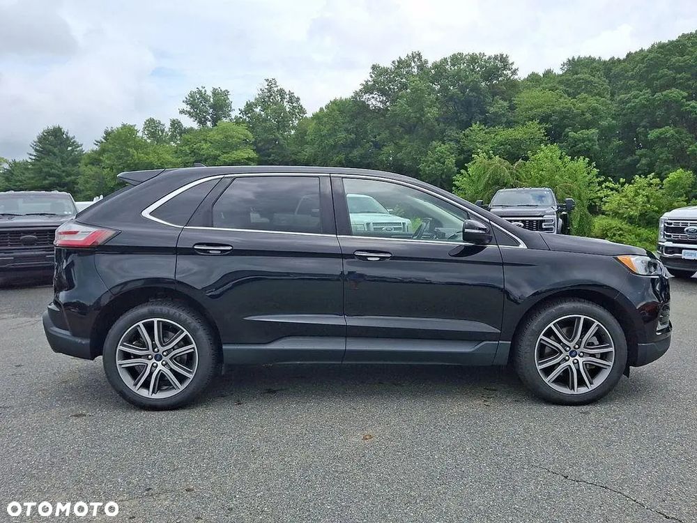 Ford Edge - 8
