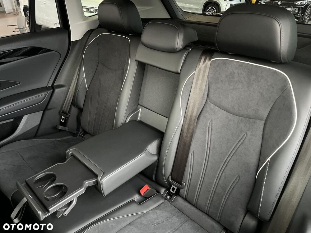 Volkswagen Tiguan 2.0 TSI 4Mot Elegance DSG - 22