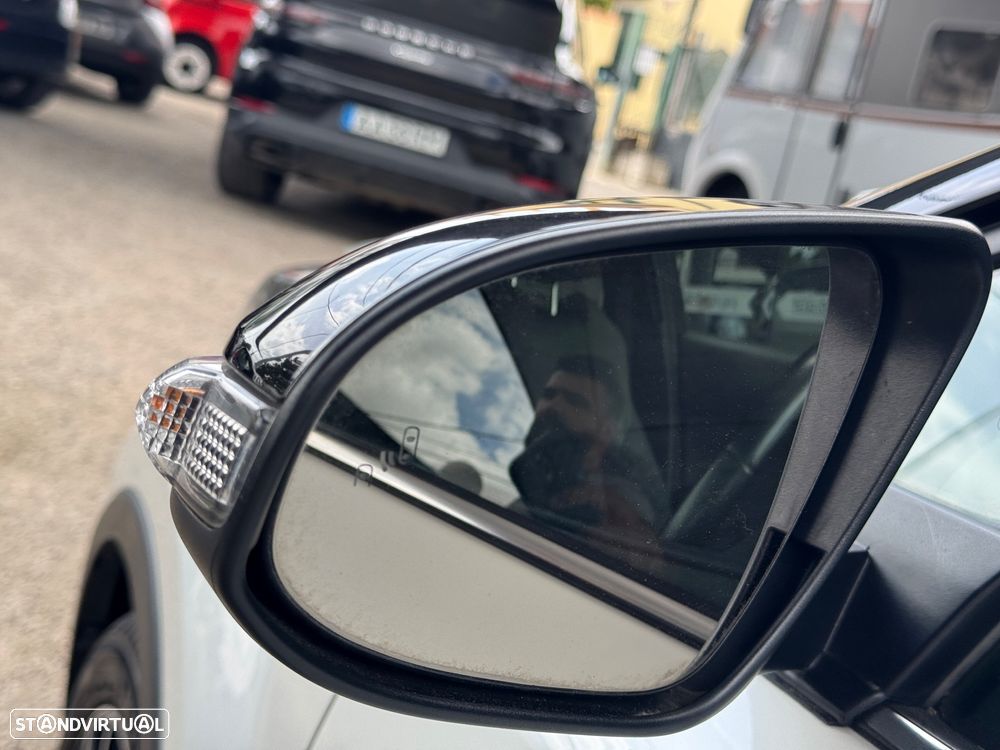 Toyota C-HR 1.8 Hybrid Exclusive+P.Luxury - 16