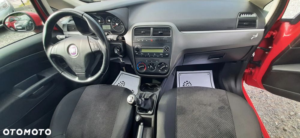 Fiat Grande Punto - 23