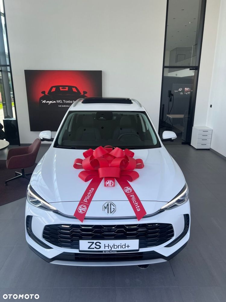 MG ZS Hybrid+ - 11